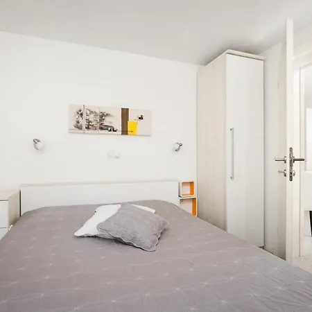 Apartments Bluemare Pakostane Exterior photo