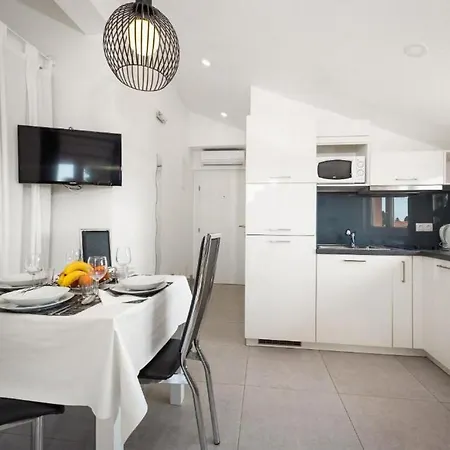 Apartments Bluemare Pakostane Exterior photo