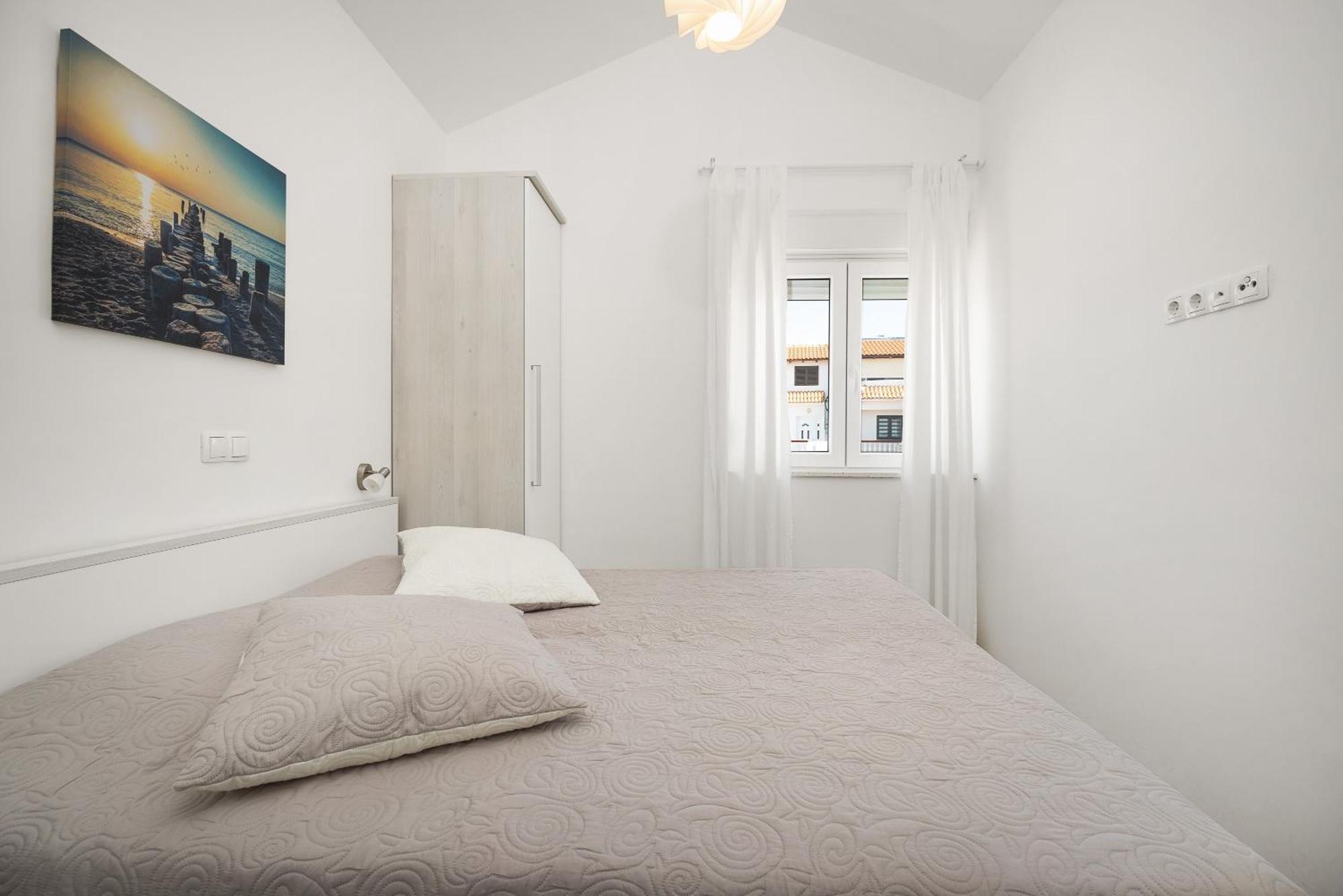 Bluemare Apartment